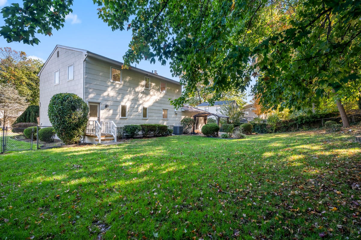 31 Edward Street East Brunswick NJ 08816