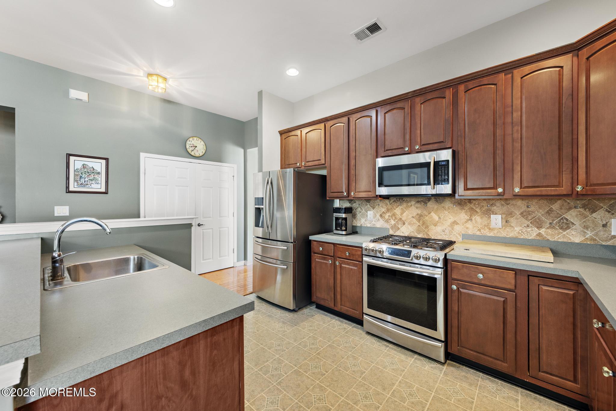 7 Masters Court Little Egg Harbor NJ 08087