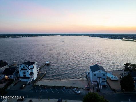 5 Shore Pine Drive Brick NJ 08723