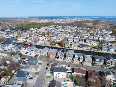 5 Shore Pine Drive Brick NJ 08723