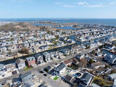 5 Shore Pine Drive Brick NJ 08723