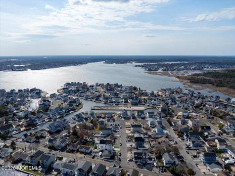 5 Shore Pine Drive Brick NJ 08723