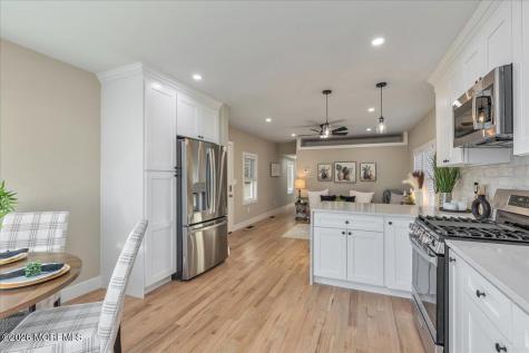 58 Locust Grove Hazlet NJ 07730