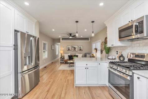 58 Locust Grove Hazlet NJ 07730