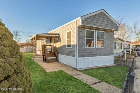 58 Locust Grove Hazlet NJ 07730