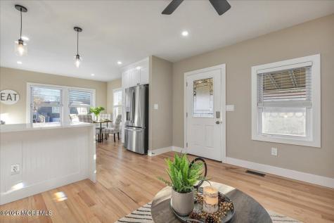 58 Locust Grove Hazlet NJ 07730