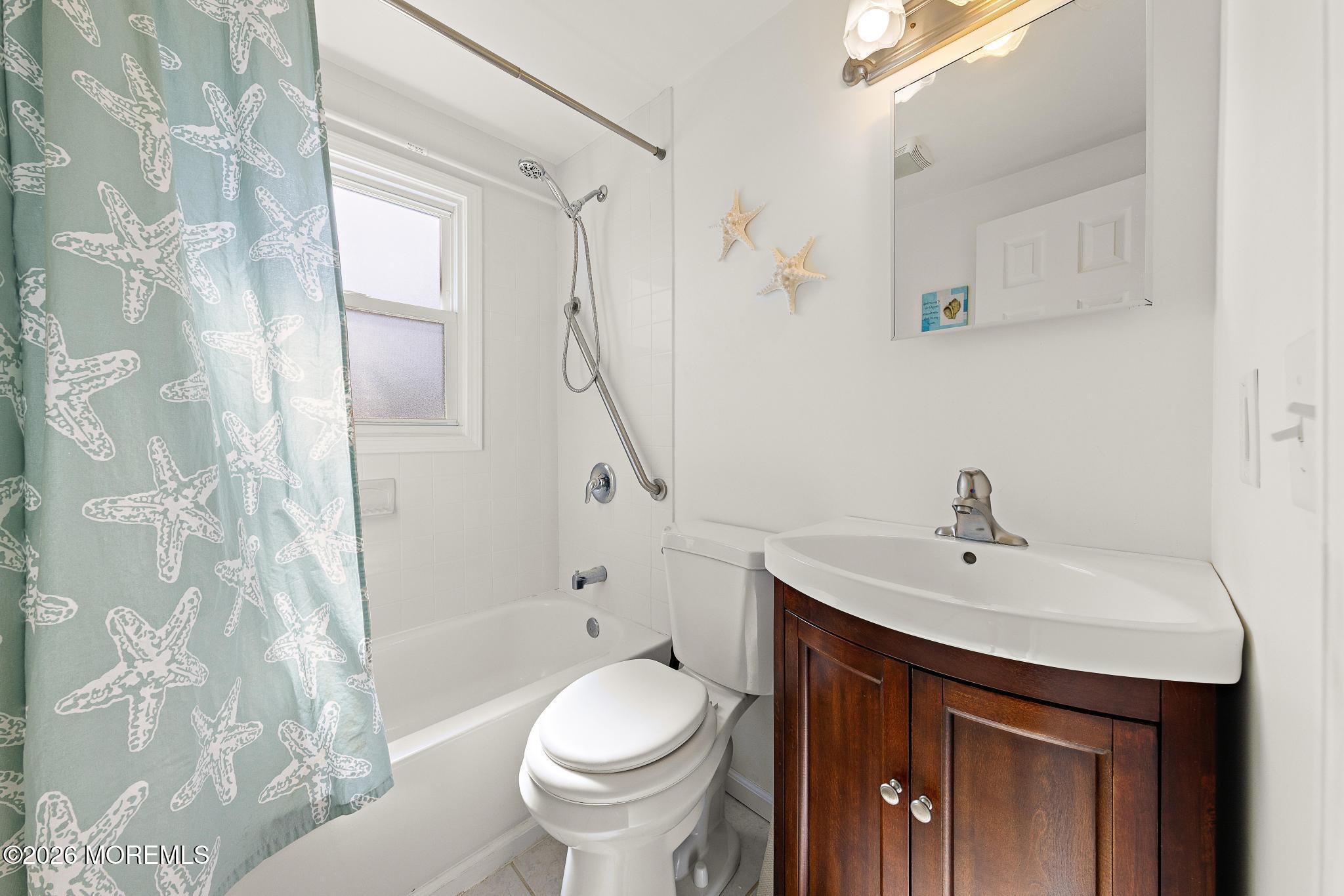 16 Jeffrey Drive Beach Haven West NJ 08050