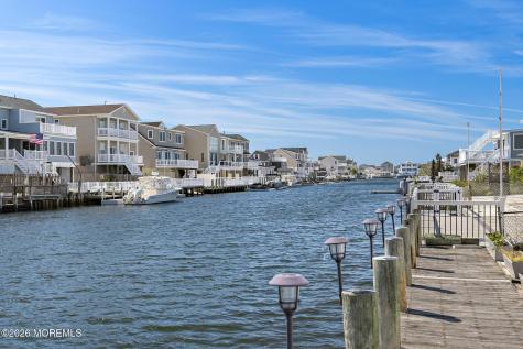 16 Jeffrey Drive Beach Haven West NJ 08050