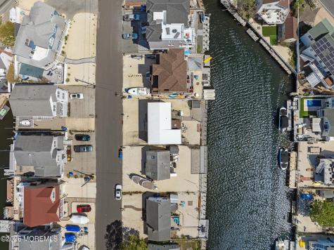 16 Jeffrey Drive Beach Haven West NJ 08050