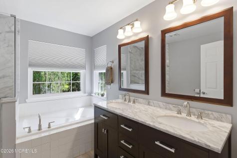 618 Winterberry Boulevard Jackson NJ 08527