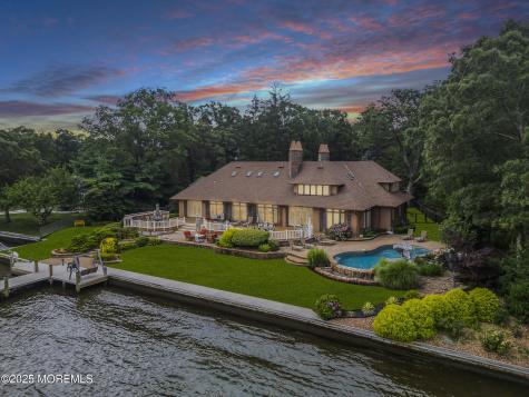 99 Holly Lane Bayville NJ 08721