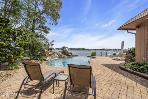 99 Holly Lane Bayville NJ 08721