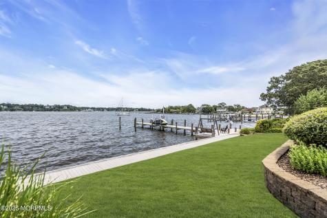 99 Holly Lane Bayville NJ 08721
