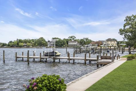 99 Holly Lane Bayville NJ 08721