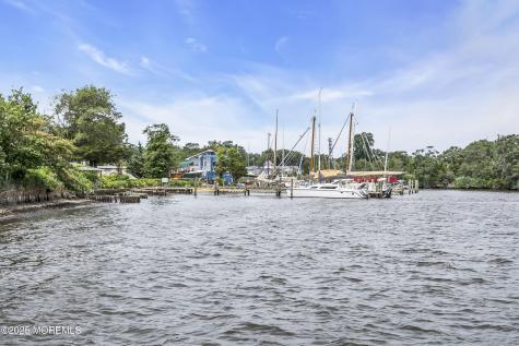 99 Holly Lane Bayville NJ 08721