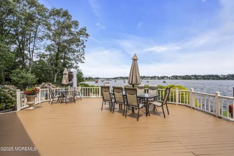99 Holly Lane Bayville NJ 08721