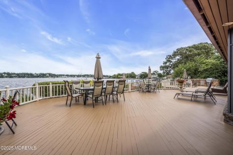 99 Holly Lane Bayville NJ 08721