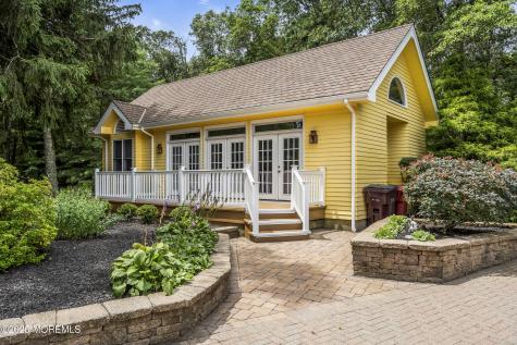 99 Holly Lane Bayville NJ 08721