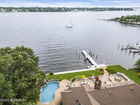 99 Holly Lane Bayville NJ 08721