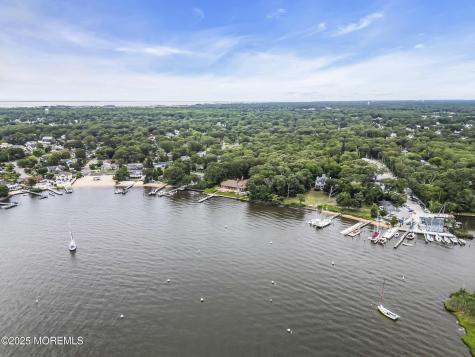 99 Holly Lane Bayville NJ 08721