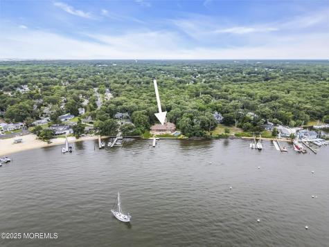 99 Holly Lane Bayville NJ 08721