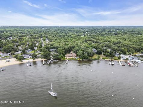 99 Holly Lane Bayville NJ 08721