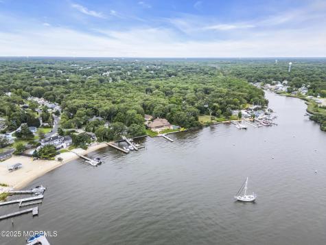 99 Holly Lane Bayville NJ 08721