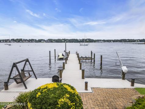99 Holly Lane Bayville NJ 08721