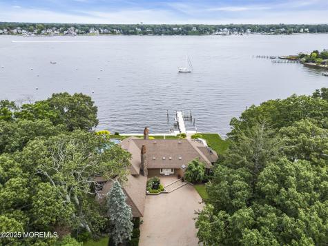 99 Holly Lane Bayville NJ 08721