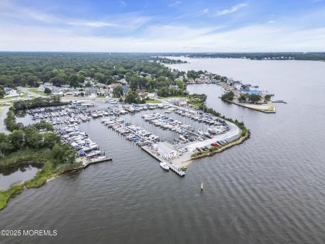99 Holly Lane Bayville NJ 08721