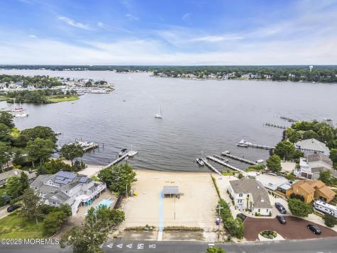 99 Holly Lane Bayville NJ 08721