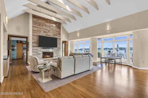 99 Holly Lane Bayville NJ 08721