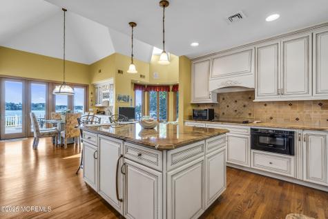 99 Holly Lane Bayville NJ 08721