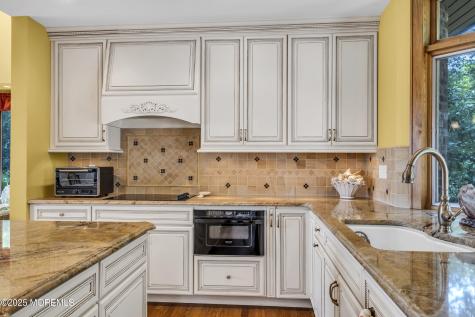 99 Holly Lane Bayville NJ 08721