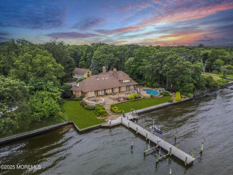 99 Holly Lane Bayville NJ 08721