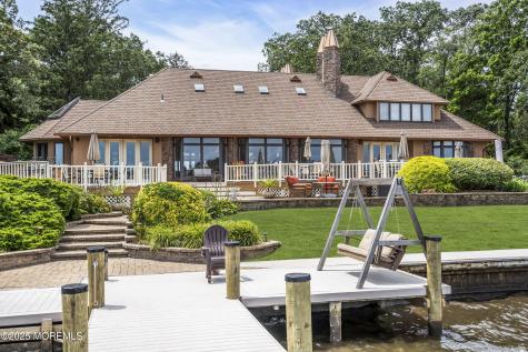 99 Holly Lane Bayville NJ 08721