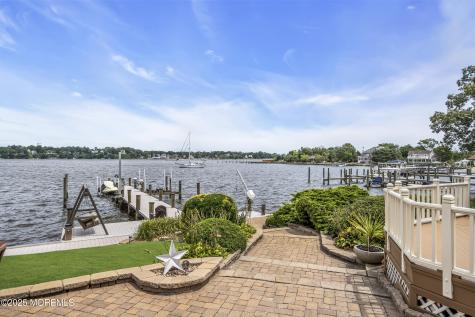 99 Holly Lane Bayville NJ 08721