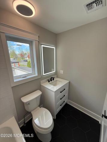 21 Bellevue Avenue Leonardo NJ 07737