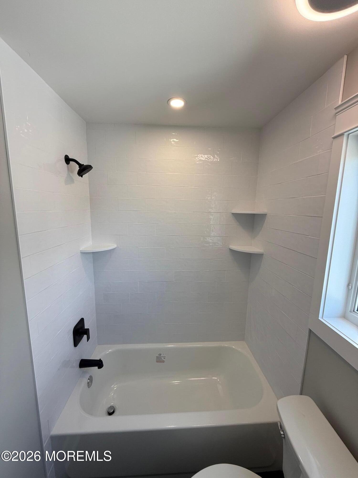 21 Bellevue Avenue Leonardo NJ 07737