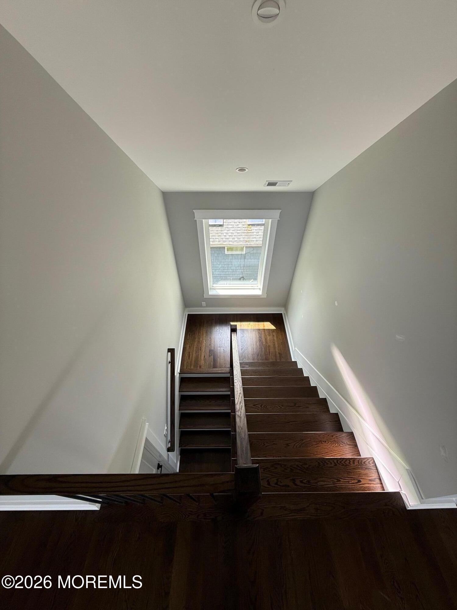 21 Bellevue Avenue Leonardo NJ 07737