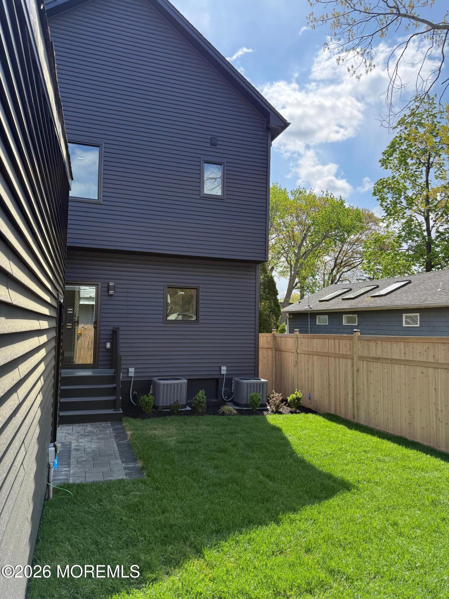 21 Bellevue Avenue Leonardo NJ 07737