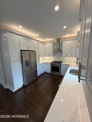 21 Bellevue Avenue Leonardo NJ 07737