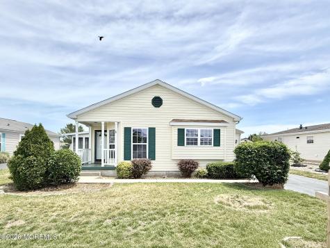 11 Rocky Hill Road Manahawkin NJ 08050