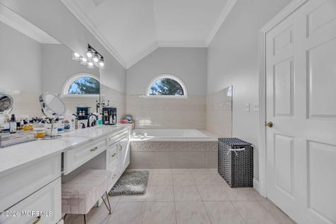 8 Kudyba Court Manalapan NJ 07726