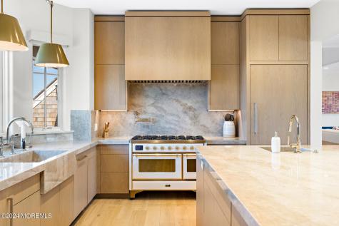 1437 Ocean Avenue Mantoloking NJ 08738