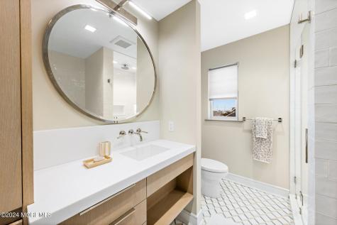 1437 Ocean Avenue Mantoloking NJ 08738