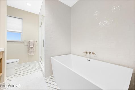 1437 Ocean Avenue Mantoloking NJ 08738