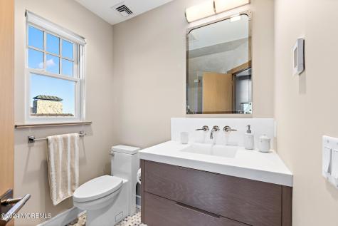 1437 Ocean Avenue Mantoloking NJ 08738