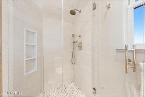 1437 Ocean Avenue Mantoloking NJ 08738