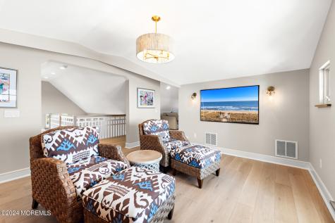 1437 Ocean Avenue Mantoloking NJ 08738